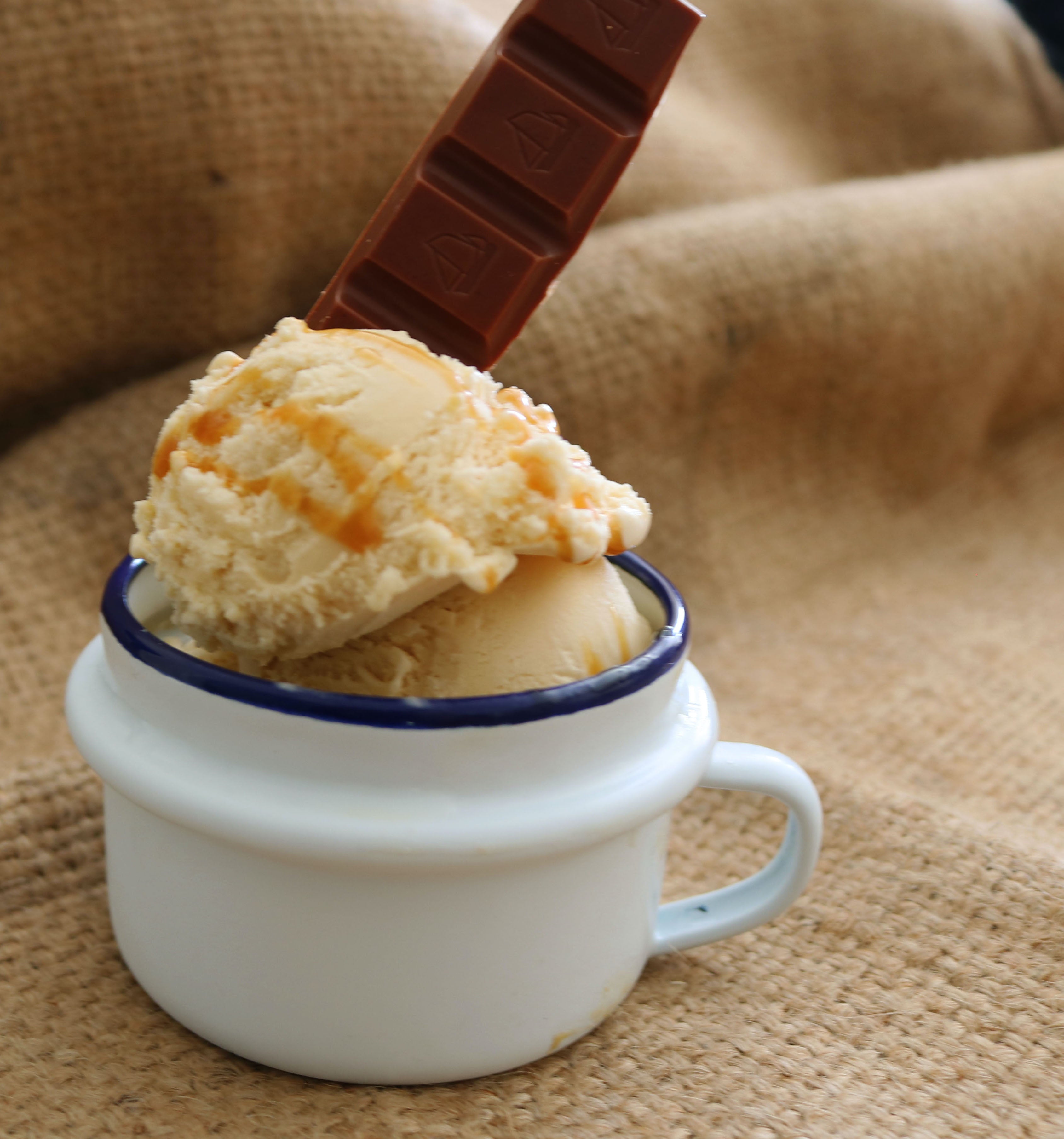 Caramel Ii Salted Caramel – 2 Litre Tub – Salcombe Dairy